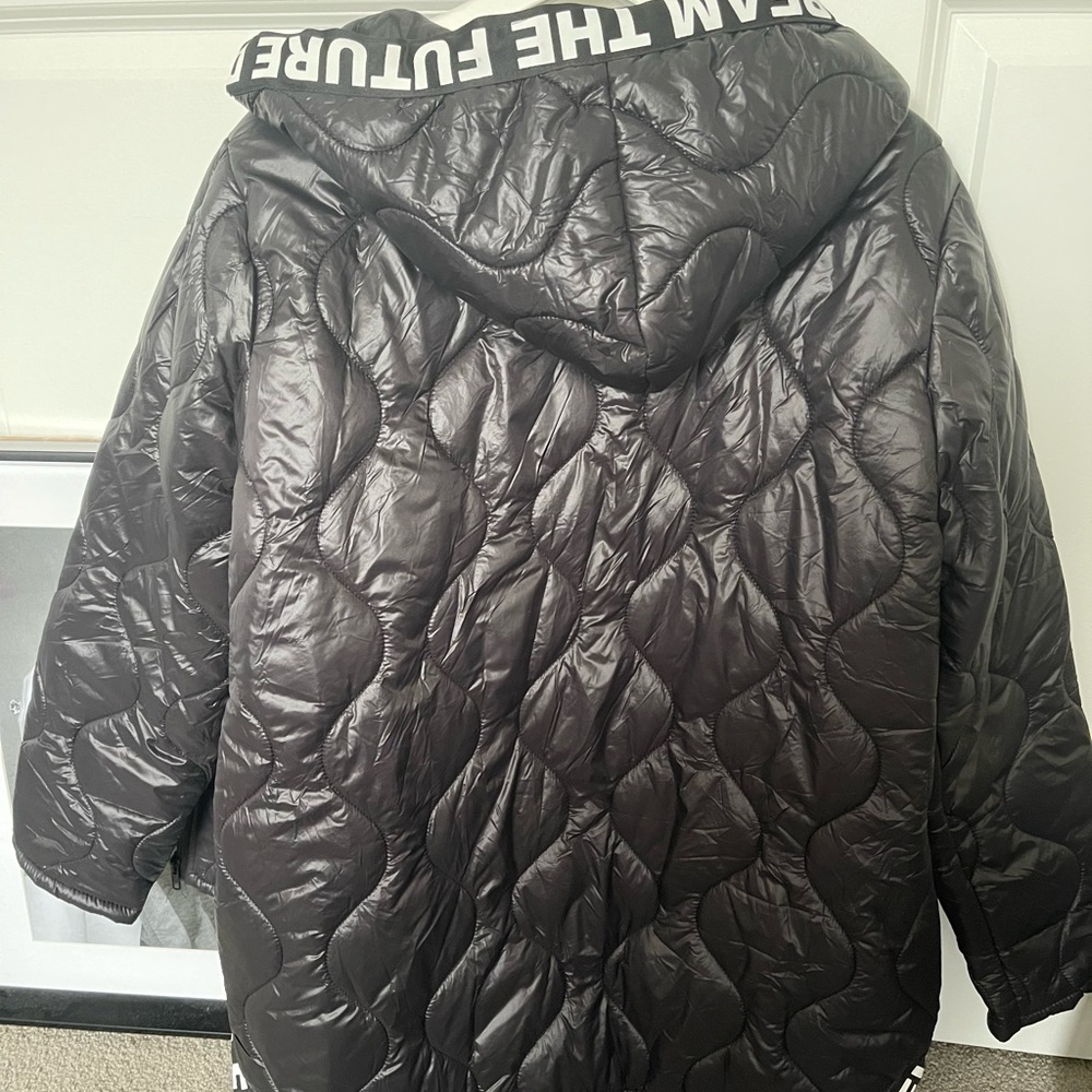 Waterproof black jacket - Picture 2 of 7